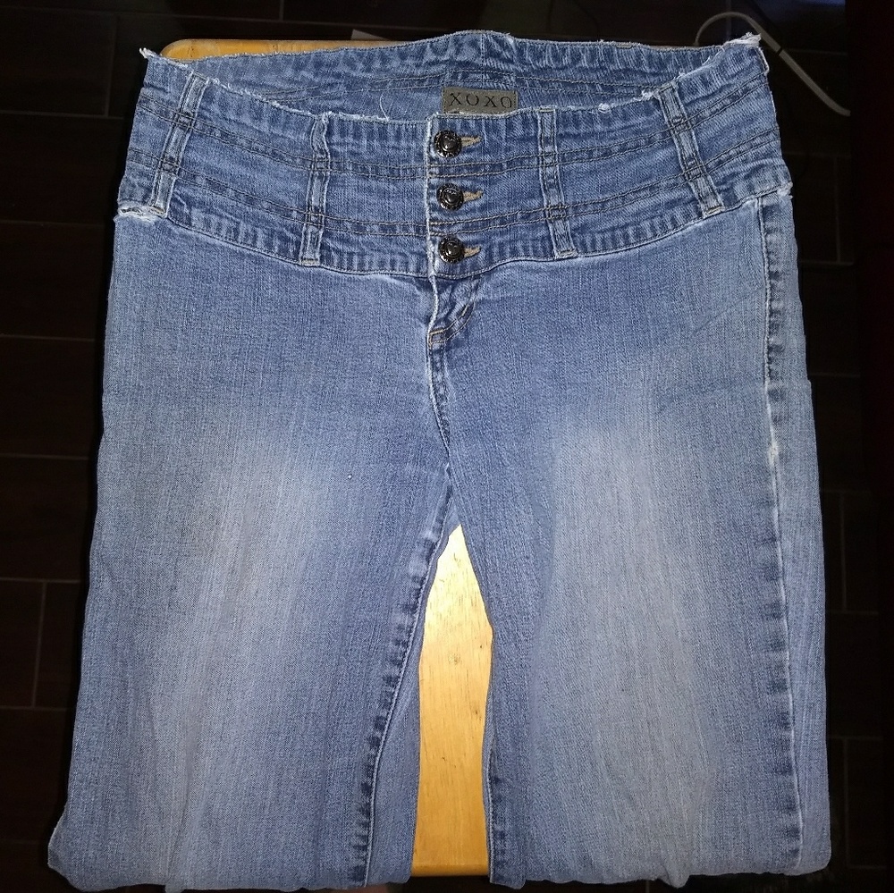 XOXO Junior's 7/8 Wide Waist Band Bootcut Jeans!